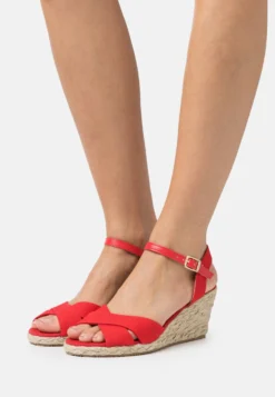 Anna Field Sandalen Met Sleehak - Red