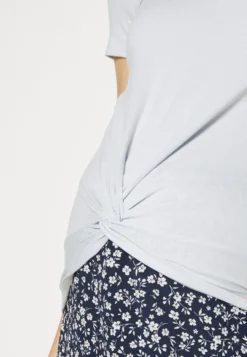 T-Shirt Basic - Light Blue -Anna Field 33ecb5acd9c64812b9a2e1fa813ce149 scaled