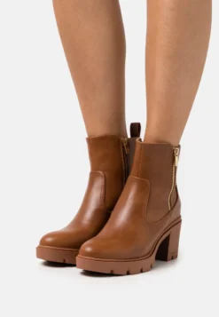 Anna Field Enkellaarsjes Met Plateauzool - Cognac