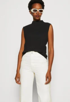 Anna Field Top - Black 9 Anna Field Top - Black -Anna Field 6481b8293718480c92725d8ee3810876 scaled