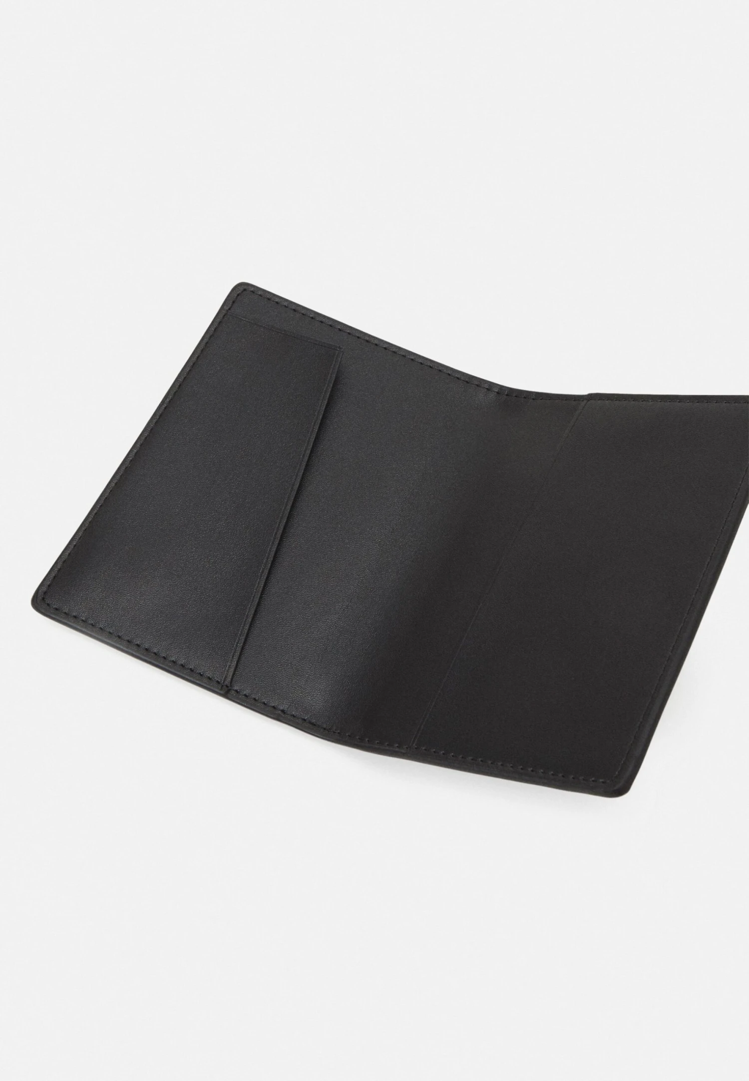 Anna Field Passport Case And Luggage Tag Set - Paspoorthouder - Black 3 Anna Field Passport Case And Luggage Tag Set - Paspoorthouder - Black - Afbeelding 3