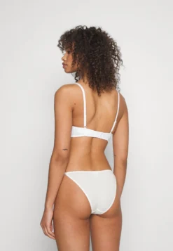 Anna Field 2 Pack - T-Shirt Bh - 502 - Blue_001 - White 9 Anna Field 2 Pack - T-Shirt Bh - 502 - Blue_001 - White -Anna Field 743c33d8e8d74e8587e0b12f0d19890c scaled