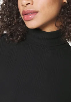 Slim Turtleneck Half Sleeves - T-Shirt Basic - Black -Anna Field 787daa3ec10a4f7d98e9d136aa508d4b scaled