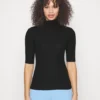 Slim Turtleneck Half Sleeves - T-Shirt Basic - Black