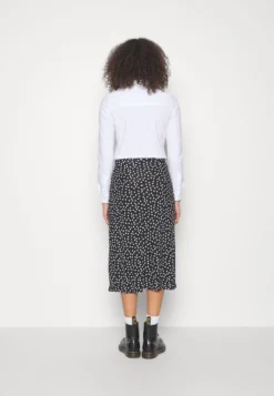 Kokerrok - Black -Anna Field 8baf3a8bb8f741e7b8a4a51d5ad09ce4 scaled