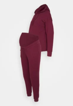 Set - Hoodie - Dark Red -Anna Field 988852201d5447f5a4e0ab42114aacab scaled