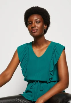 Anna Field Top - Green 9 Anna Field Top - Green -Anna Field 998ba90fa4674ec8b41def3c83b589d1 scaled