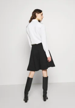 Anna Field Basic Mini A-Line Skirt - Minirok - Black 7 Anna Field Basic Mini A-Line Skirt - Minirok - Black -Anna Field a09b5811fd864db8823109524441f2c8 scaled