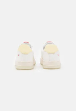 Anna Field Sneakers Laag - White 9 Anna Field Sneakers Laag - White -Anna Field a728b53015e64589a53df09f6c0ebe19 scaled