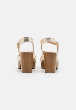 Anna Field Leather - Clogs - Gold 9 Anna Field Leather - Clogs - Gold -Anna Field acb0d75ccb42484a99b85e3824af5555 scaled