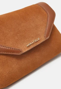 Anna Field Leather - Clutch - Cognac -Anna Field af3767c6b29a4c20ac439fda39b7c605 scaled