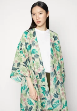 Anna Field Poncho - Green -Anna Field b0331e130e894a549ec1fe86bdedb068 scaled