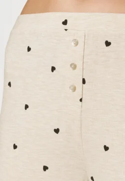 Anna Field Pyjama - Off White -Anna Field b57babb2e80d49e28ea4bbe141c0b514 scaled