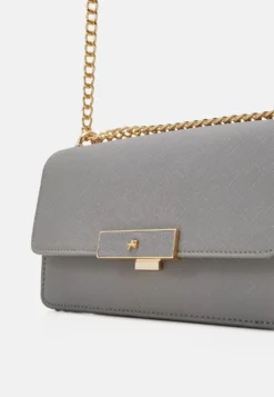 Anna Field Schoudertas - Grey 7 Anna Field Schoudertas - Grey -Anna Field b5ec51193a5e439c94b052b99138cb0a scaled