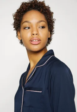 Anna Field Pyjama - Dark Blue 9 Anna Field Pyjama - Dark Blue -Anna Field d0c424c67eae486c8b274bf06540f70d scaled