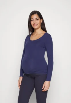 Maternity Basic Longsleeve 2 Pack - Longsleeve - Blue/White 9 Maternity Basic Longsleeve 2 Pack - Longsleeve - Blue/White -Anna Field d7c15d0f18d74dfba5fff490c12dda1f scaled