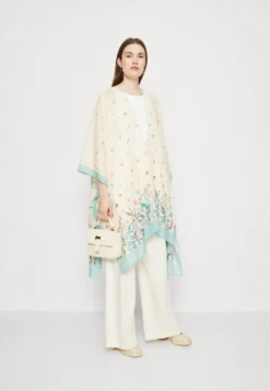 Anna Field -Anna Field fa6cf9e014af49cfb697e9455a8c6400 scaled